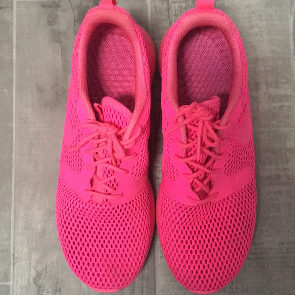 Nike Hot pink sneakers